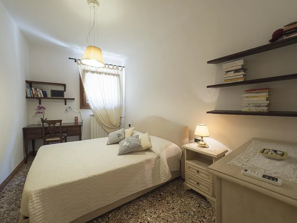 Romantic Lagoon - Canal View Venecia 0*,