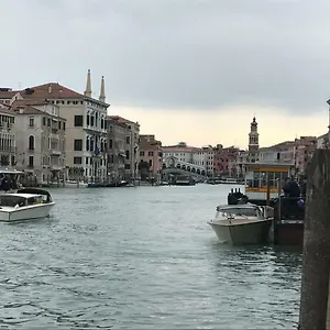 Apartamento Palazzo Grassi And Accademia Bridge Superb House, Venecia